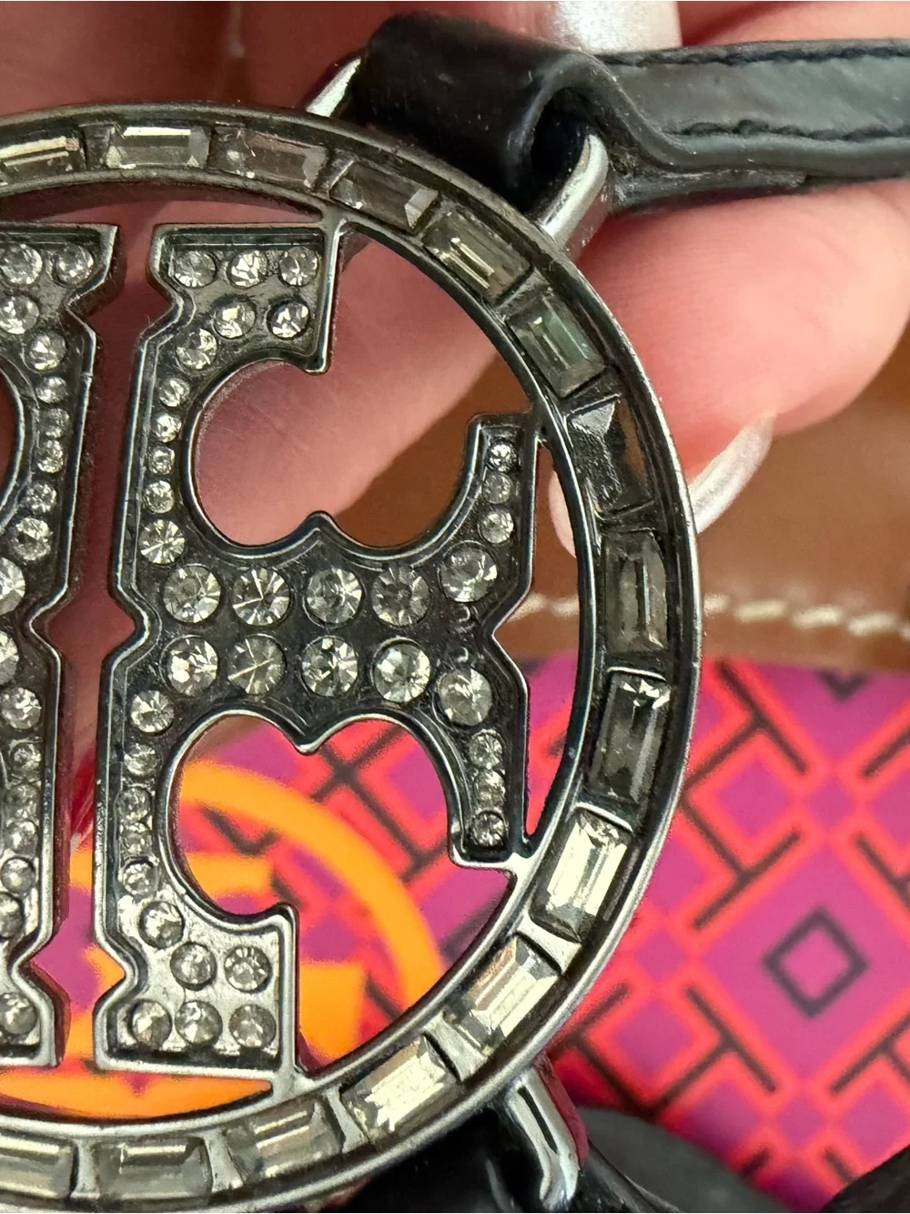 Tory Burch Black patent Leather T-Strap Sandals with Gunmetal Gem Logo Medallion